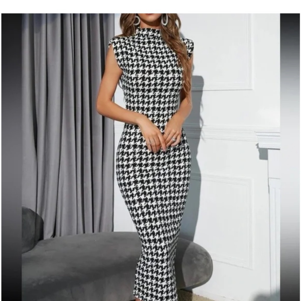 Classic Houndstooth Fitted Dress Black White